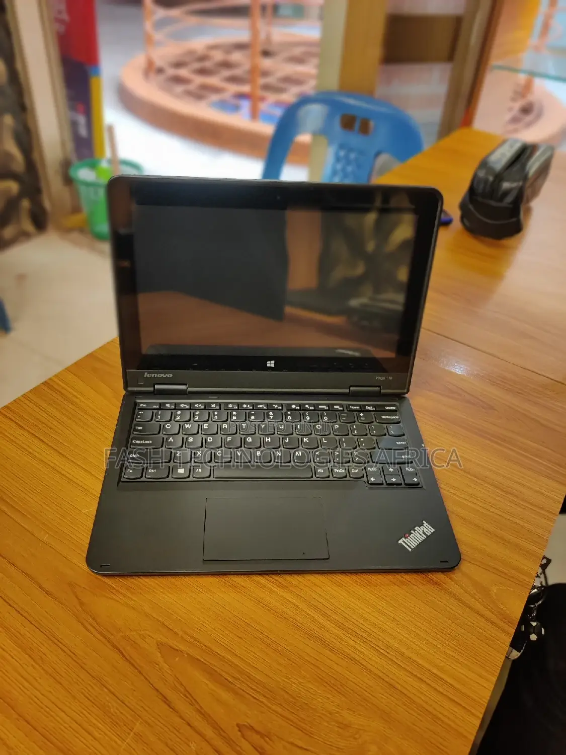 New Laptop Lenovo Yoga 11e 4GB Intel Celeron HDD 500GB