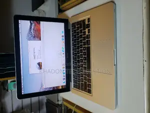 Laptop Apple MacBook Pro 2012 4GB Intel Core I5 SSD 500GB