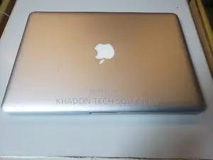 Laptop Apple MacBook Pro 2009 4GB Intel Core 2 Duo HDD 320GB