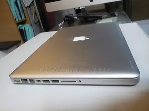 Laptop Apple MacBook Pro 2009 4GB Intel Core 2 Duo HDD 320GB