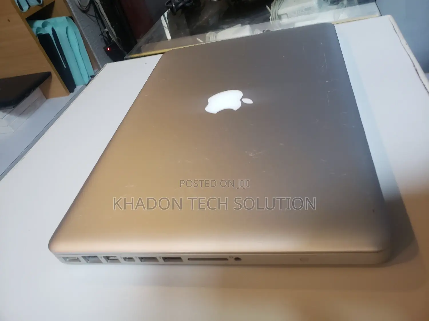 Laptop Apple MacBook Pro 2009 4GB Intel Core 2 Duo HDD 320GB
