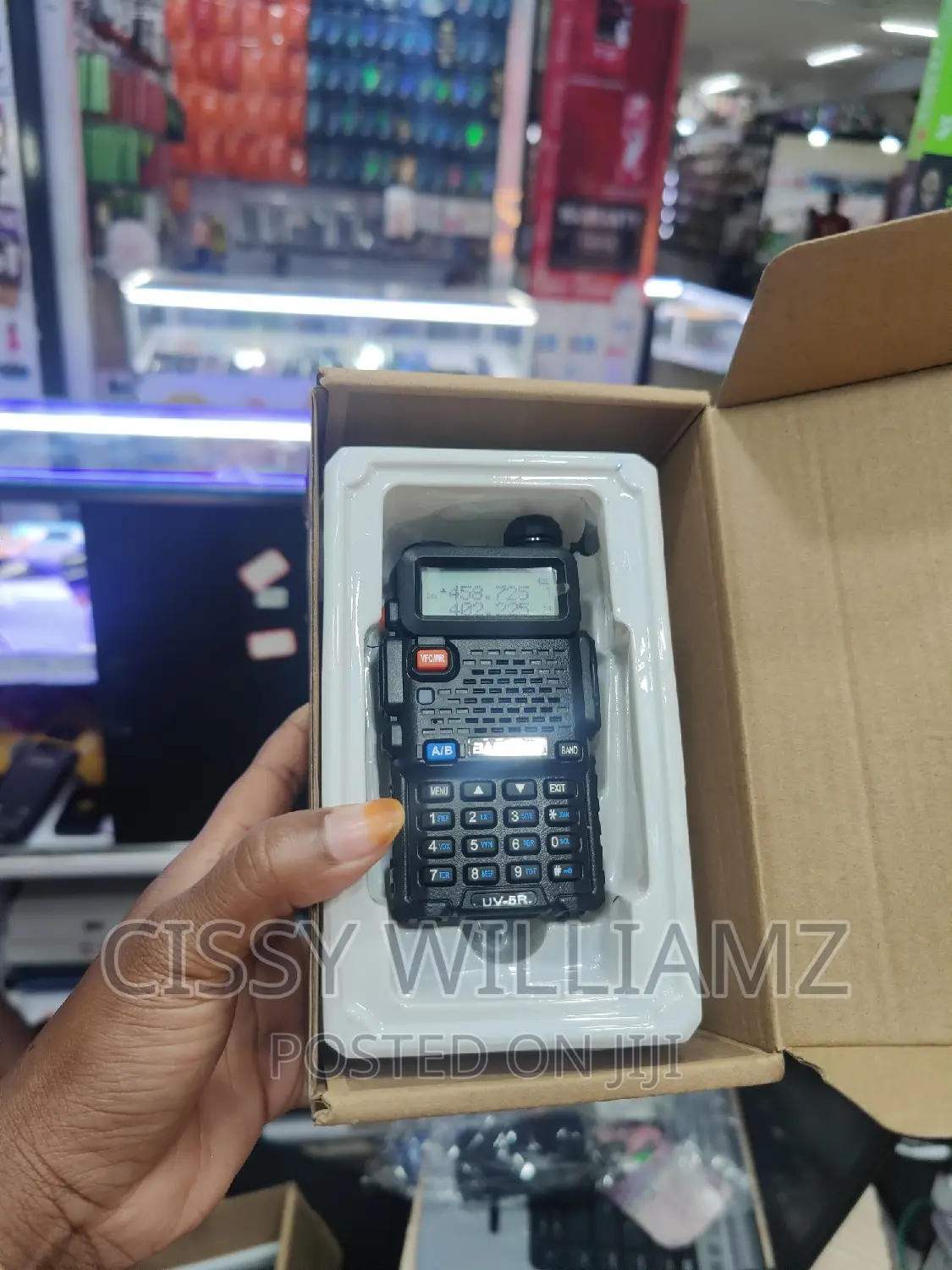 Baofeng UV-5R Walkie Talkie/Two Way Radio Call Walkie Talkie