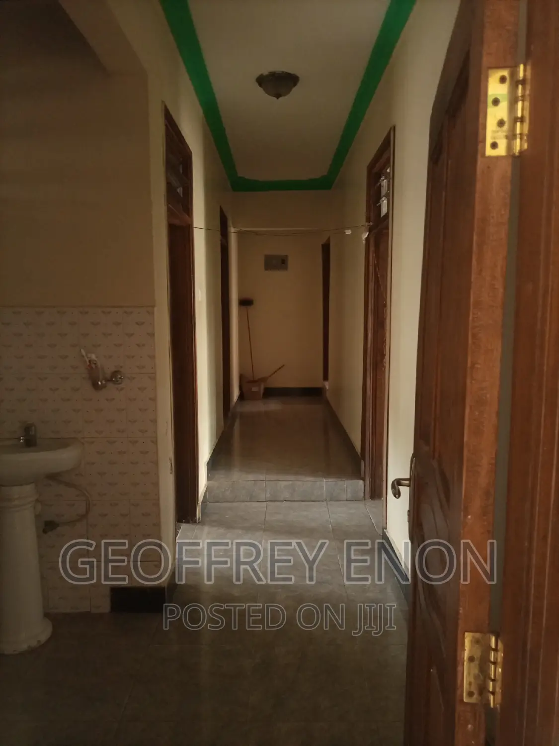 Furnished 3bdrm House in Kito Pioneer, Kira for sale