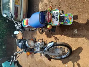 Bajaj Boxer 2023 Red