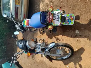 Bajaj Boxer 2023 Red