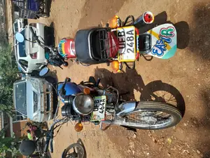 Bajaj Boxer 2023 Red