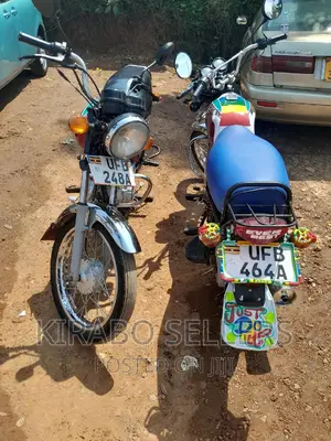Bajaj Boxer 2023 Red