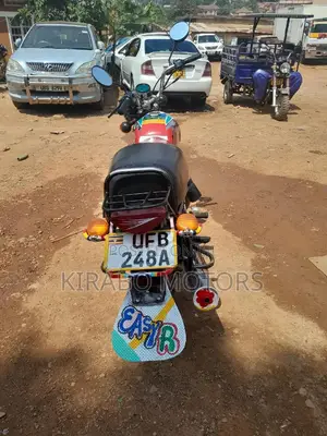 Bajaj Boxer 100 2022 Red