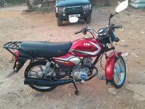 TVS HLX 125 2019 Red