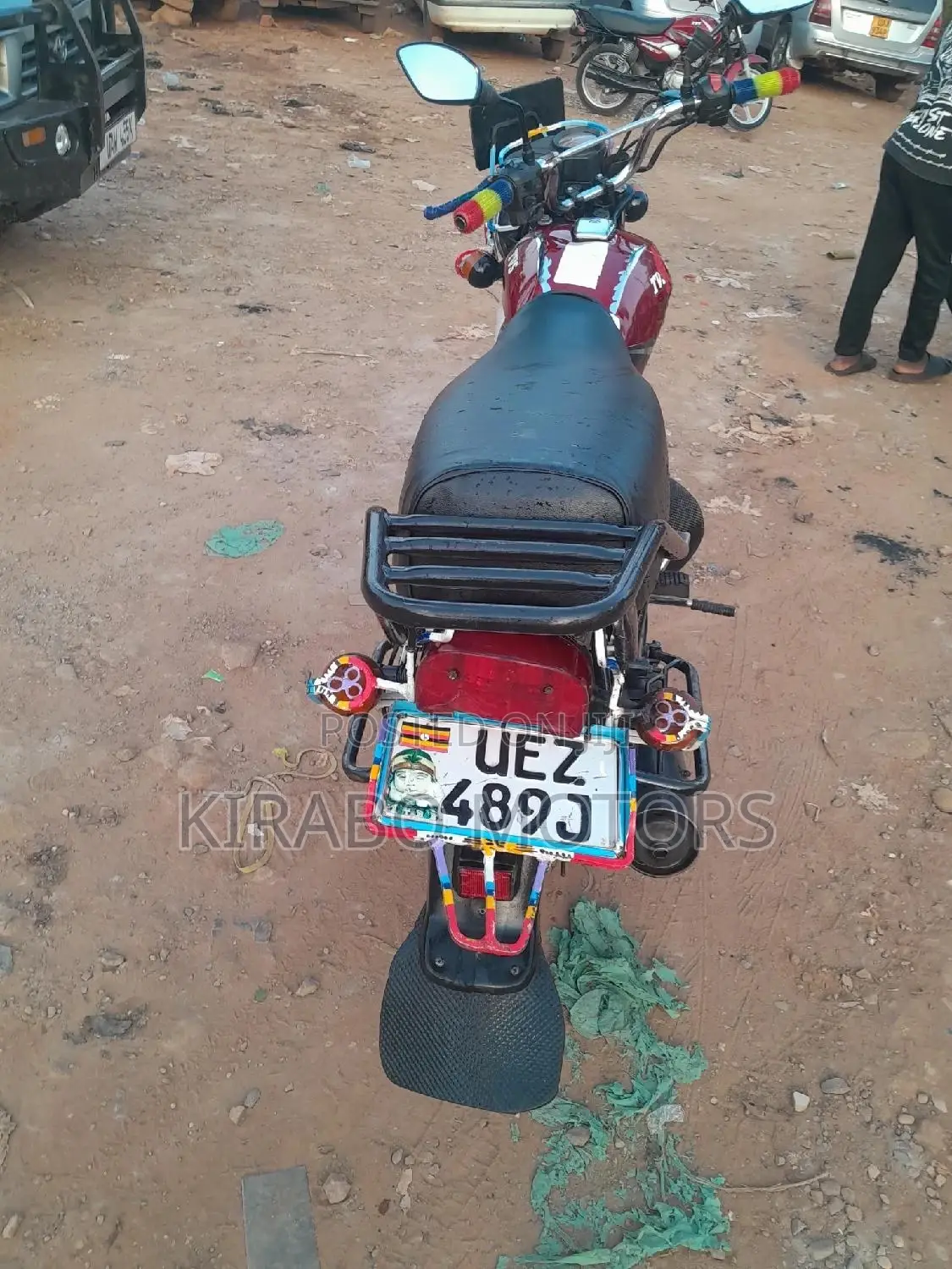 TVS HLX 125 2020 Red