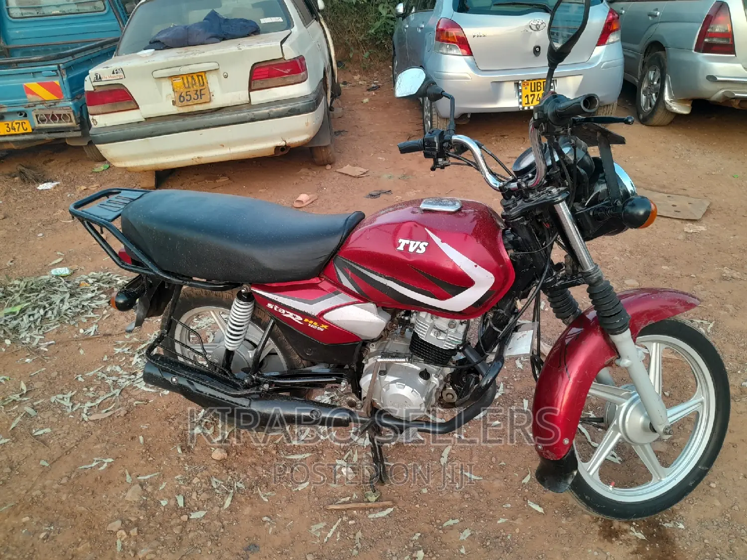 TVS HLX 125 2023 Red