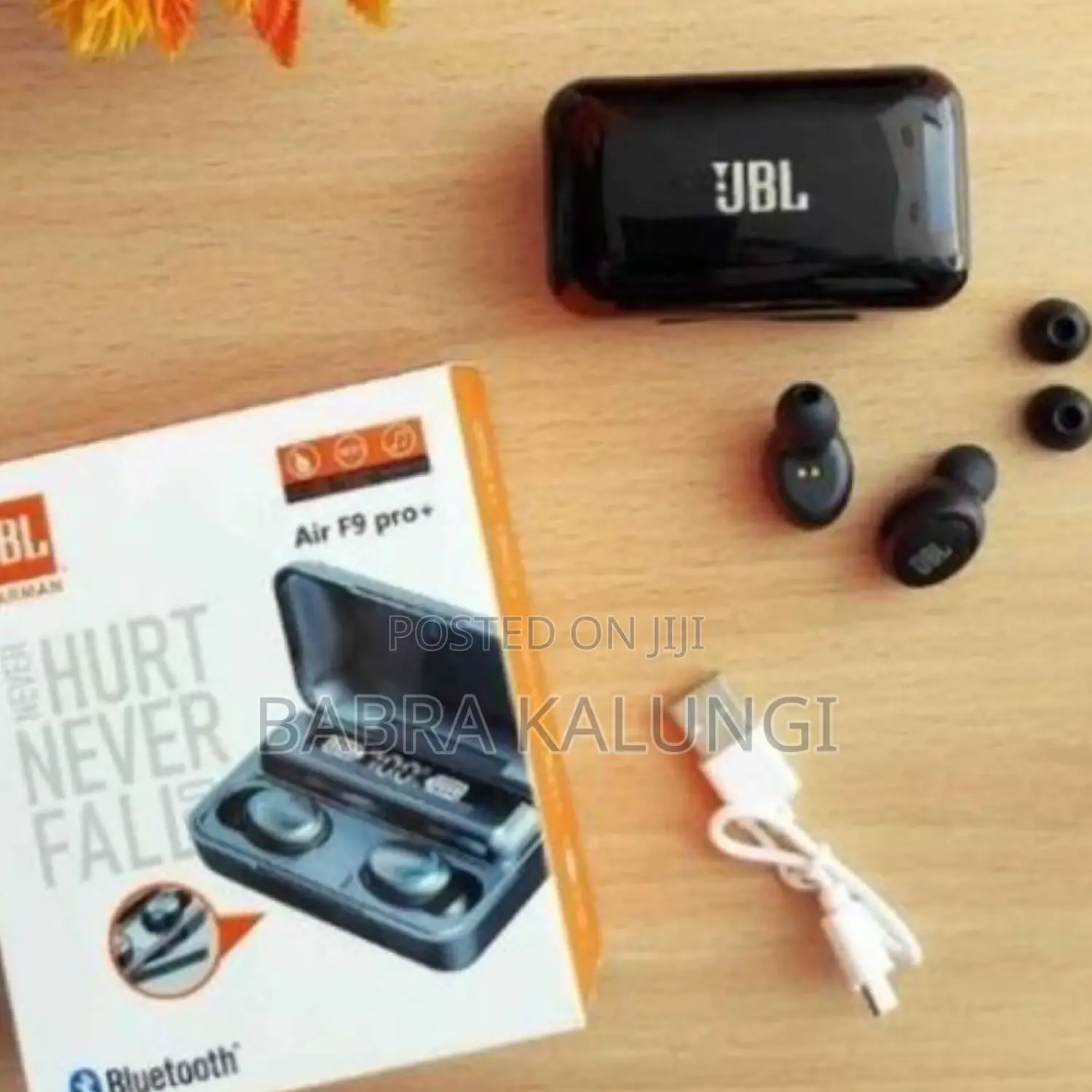 JBL Harman Wireless Earbuds