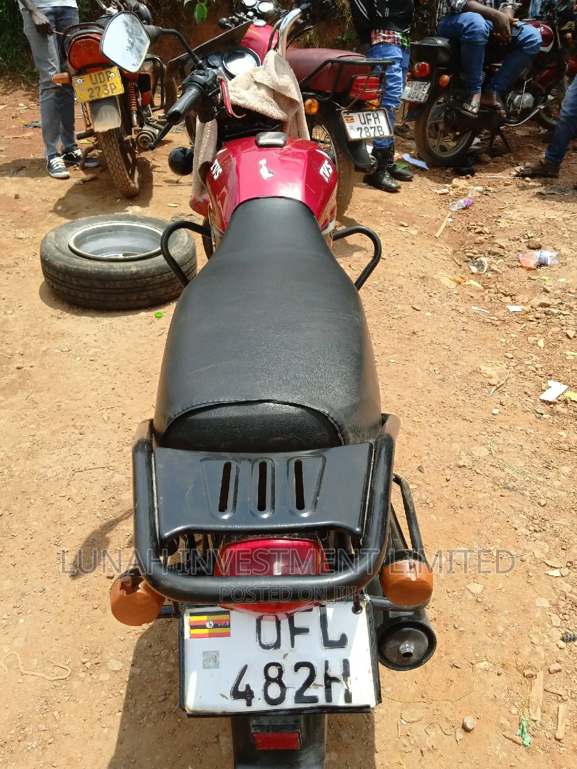 New TVS HLX 125 2023 Red