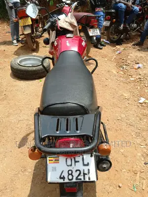 New TVS HLX 125 2023 Red