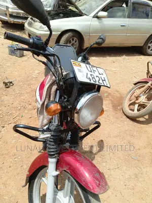 New TVS HLX 125 2023 Red