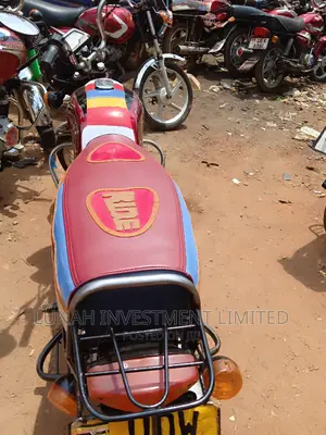 Bajaj Boxer 2023 Red