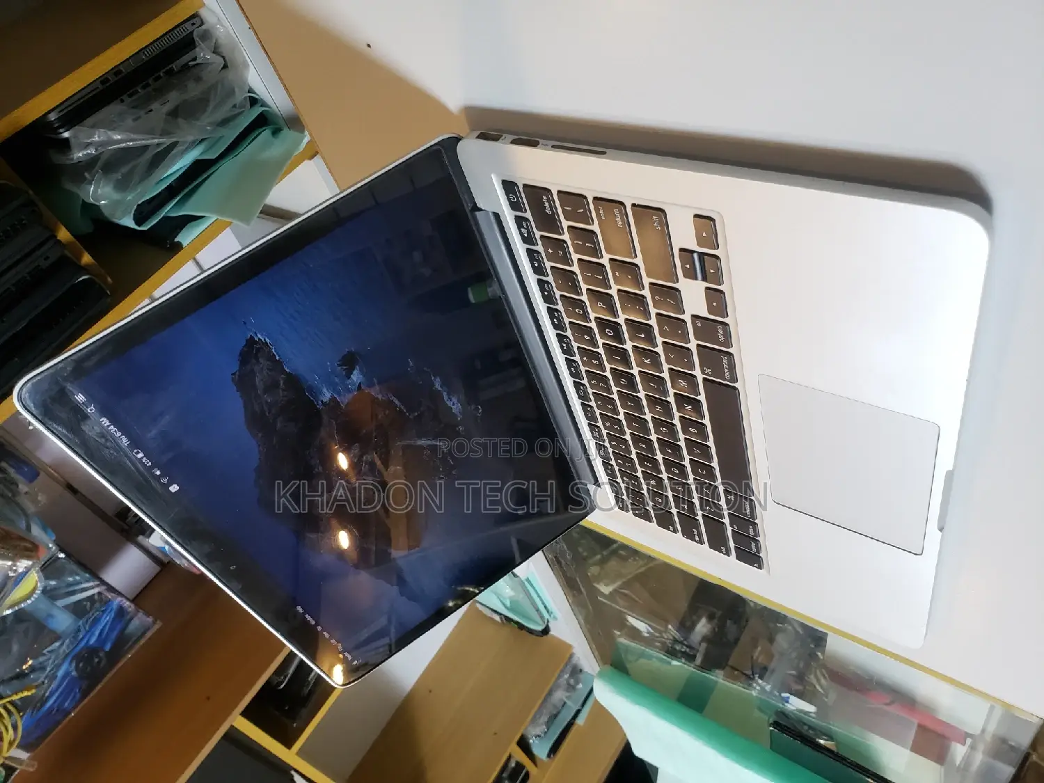 Laptop Apple MacBook 2017 8GB Intel Core I5 SSD 256GB