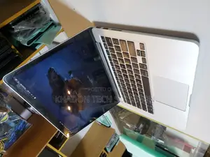 Laptop Apple MacBook 2017 8GB Intel Core I5 SSD 256GB