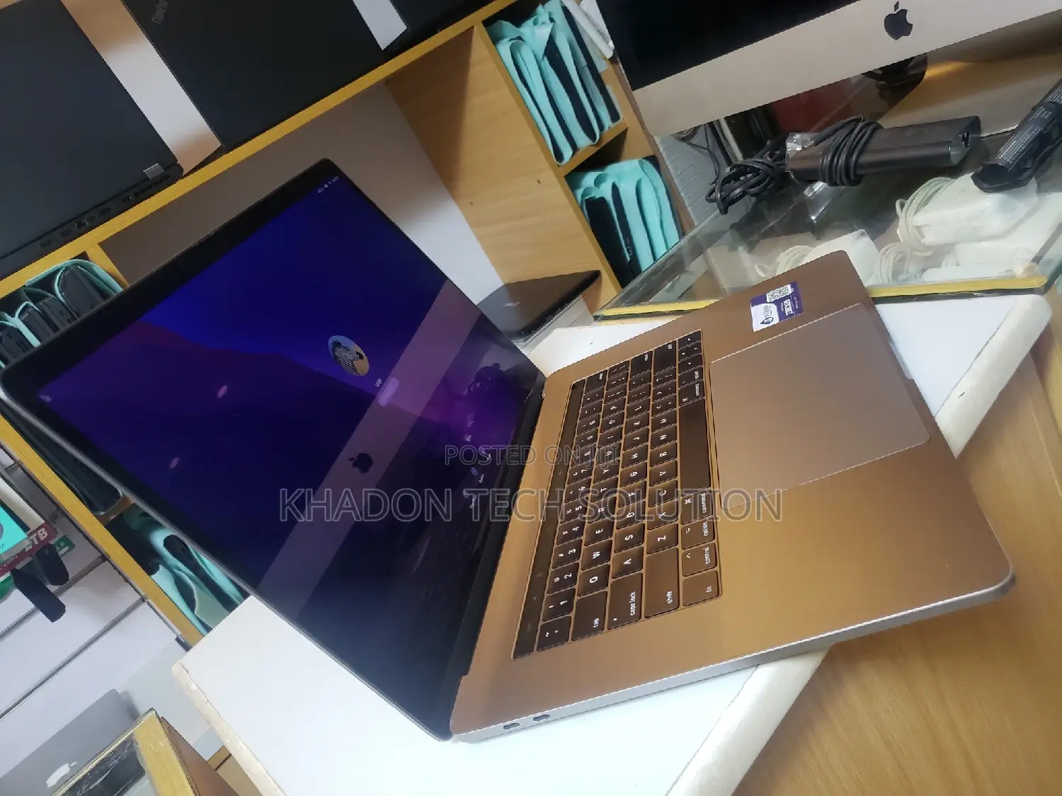 Laptop Apple MacBook 2017 8GB Intel Core I5 SSD 256GB