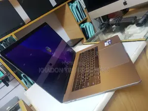 Laptop Apple MacBook 2017 8GB Intel Core I5 SSD 256GB