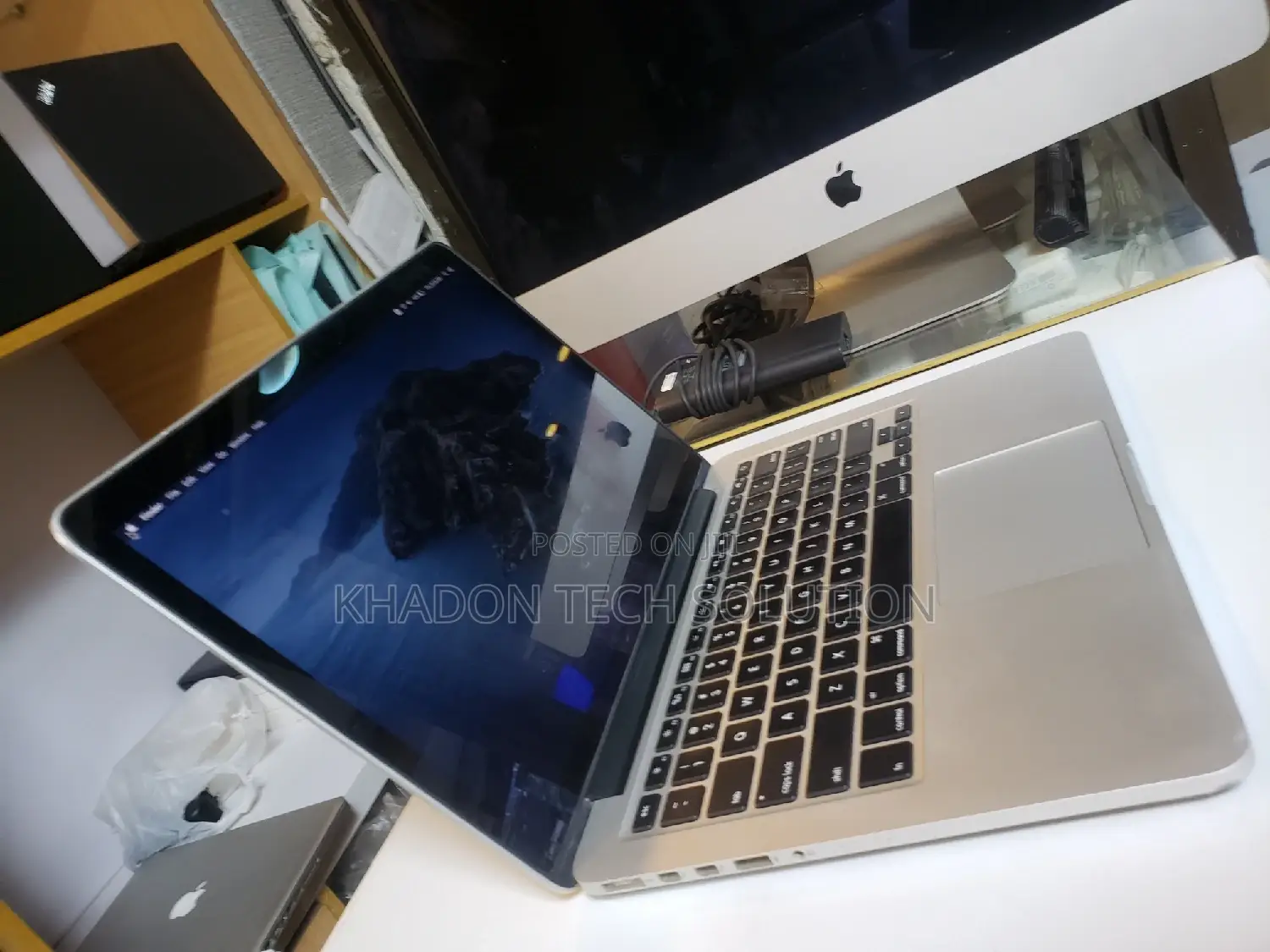 Laptop Apple MacBook 2017 8GB Intel Core I5 SSD 256GB
