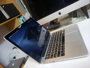 Laptop Apple MacBook 2017 8GB Intel Core I5 SSD 256GB