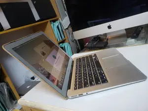 Laptop Apple MacBook Air 2013 4GB Intel Core I5 SSD 256GB
