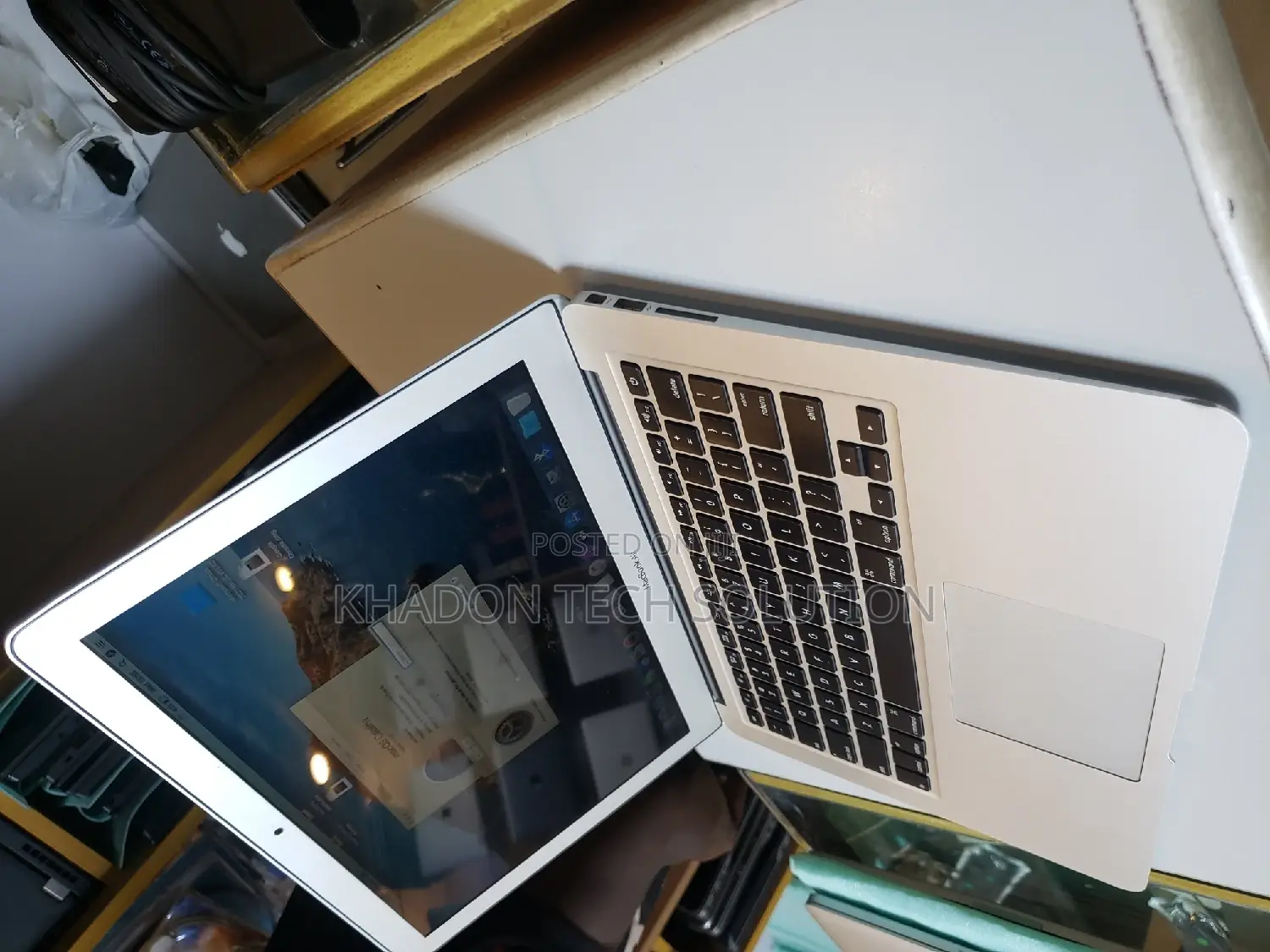 Laptop Apple MacBook Air 2015 8GB Intel Core I5 SSD 256GB