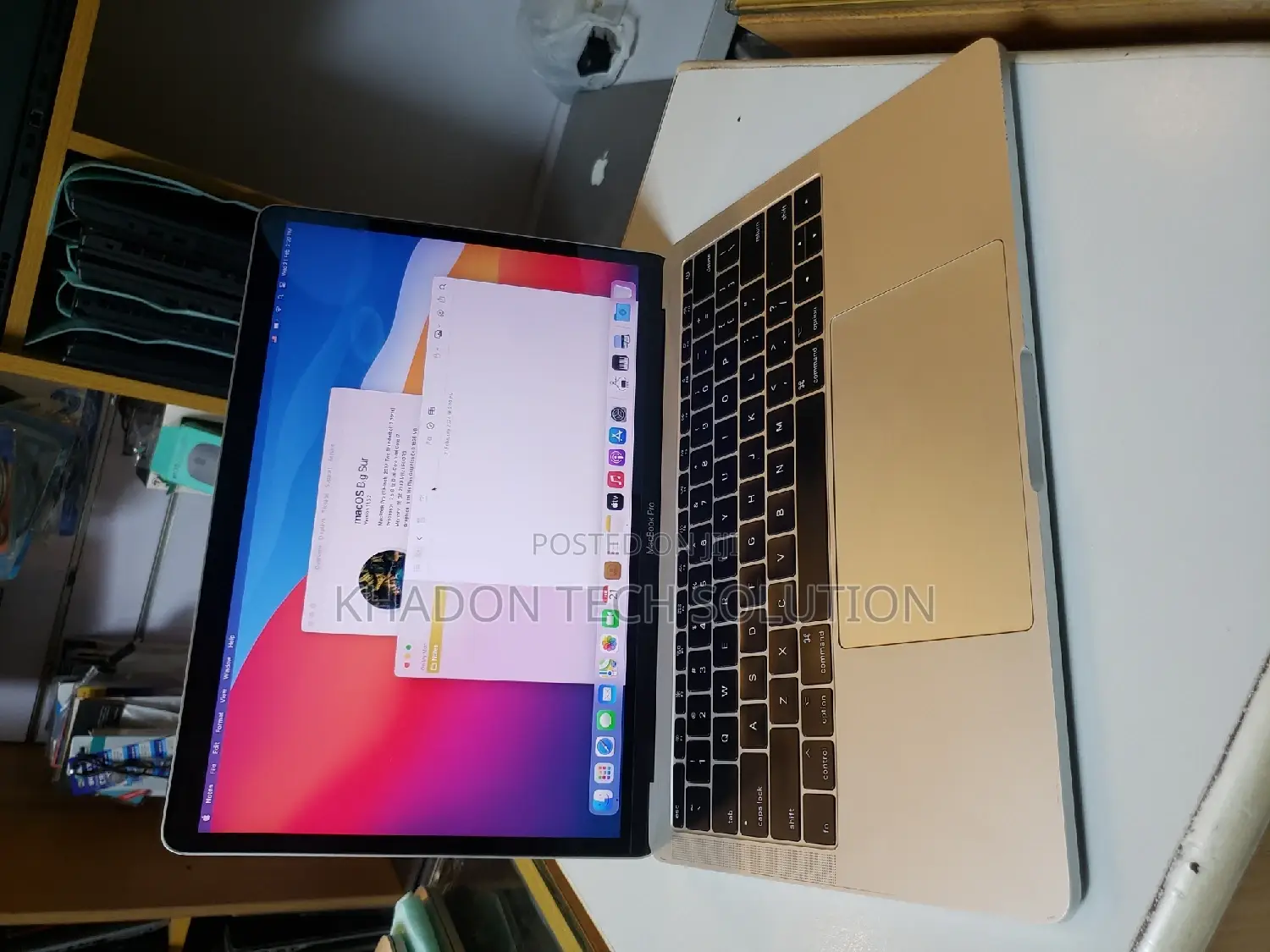 Laptop Apple MacBook Pro 2017 16GB Intel Core I7 SSD 256GB