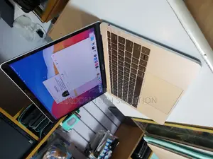Laptop Apple MacBook Pro 2017 16GB Intel Core I7 SSD 256GB