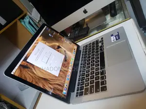 Laptop Apple MacBook Pro 2015 8GB Intel Core I5 SSD 256GB