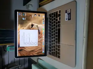 Laptop Apple MacBook Pro 2015 8GB Intel Core I5 SSD 256GB