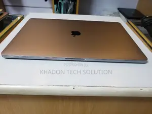Laptop Apple MacBook Pro 2015 8GB Intel Core I5 SSD 256GB