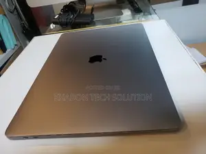 Laptop Apple MacBook Pro 2015 8GB Intel Core I5 SSD 256GB
