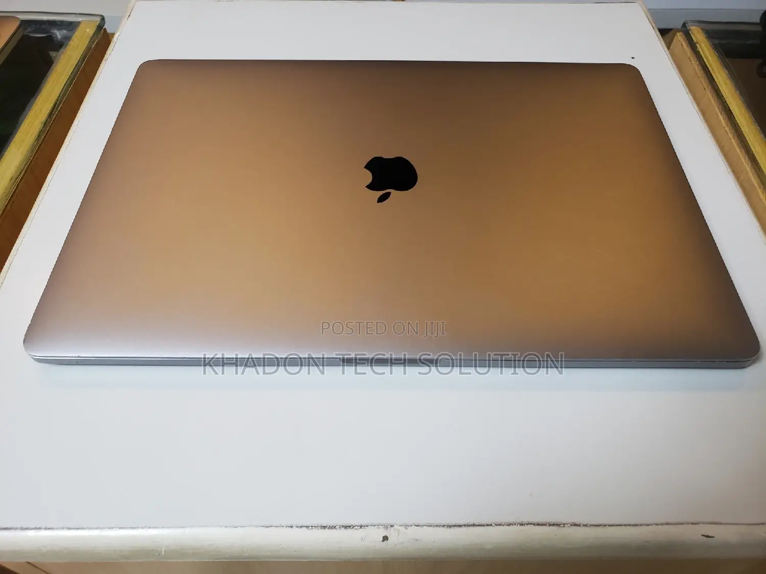 Laptop Apple MacBook Pro 2015 8GB Intel Core I5 SSD 256GB