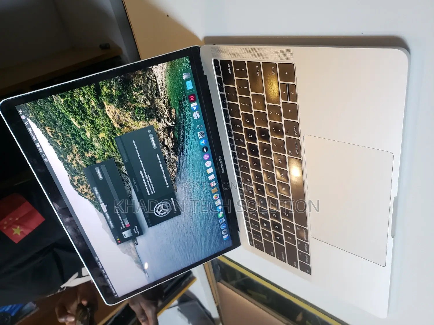 Laptop Apple MacBook Pro 2017 8GB Intel Core I5 SSD 256GB