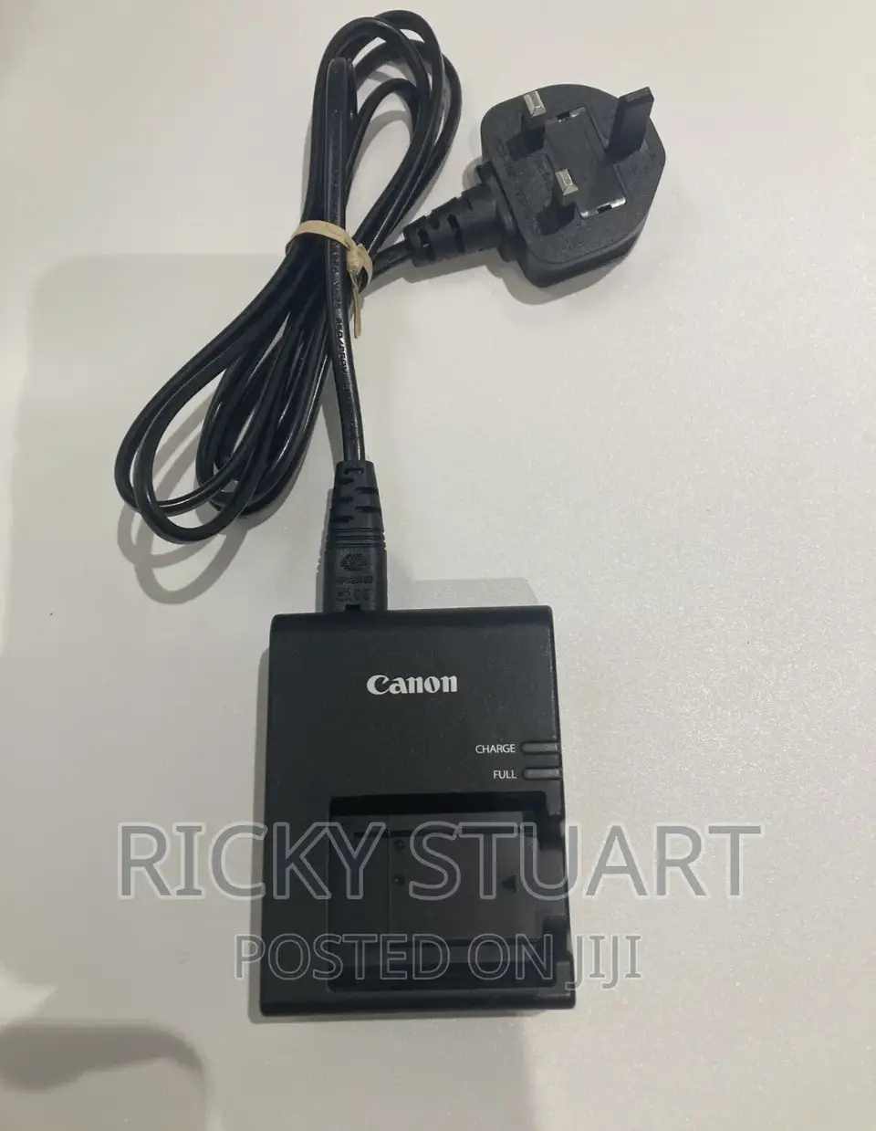 Canon EOS 1300D 18MP SLR Camera With 18-55mm ISII Lens