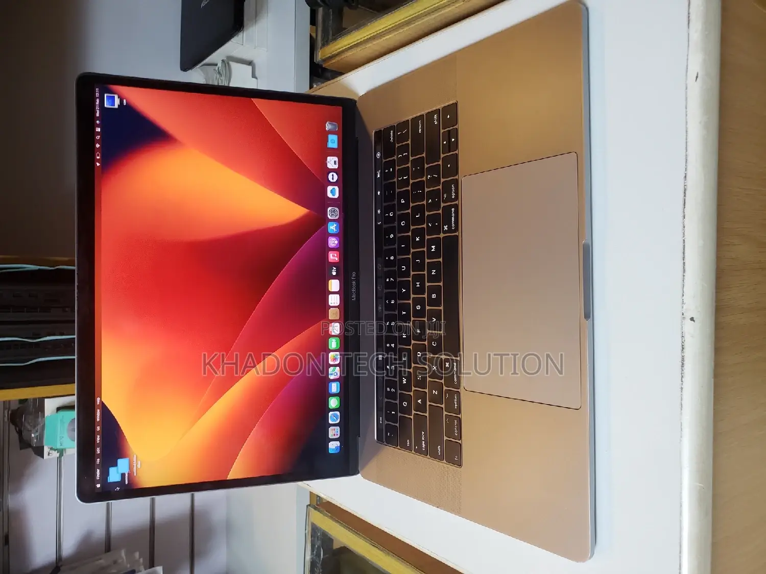 Laptop Apple MacBook Pro 2017 16GB Intel Core I7 SSD 500GB
