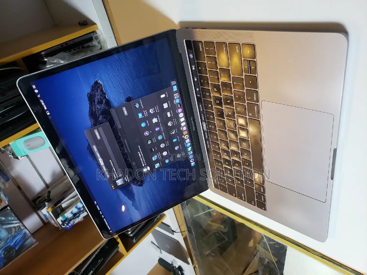 Laptop Apple MacBook Pro 2018 16GB Intel Core I7 SSD 500GB