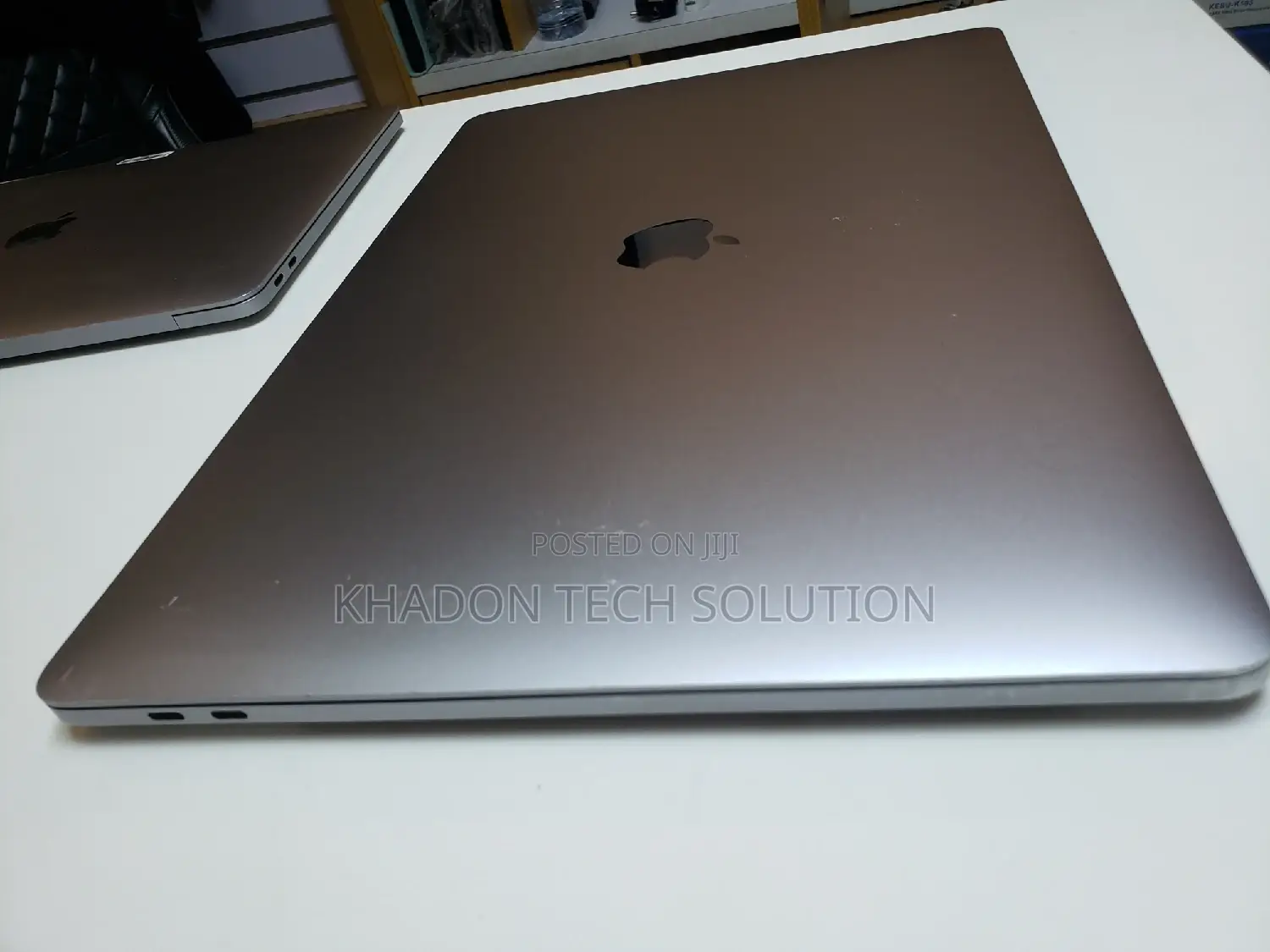 Laptop Apple MacBook Pro 2017 8GB Intel Core I5 SSD 256GB