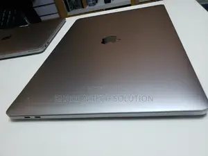 Laptop Apple MacBook Pro 2017 8GB Intel Core I5 SSD 256GB