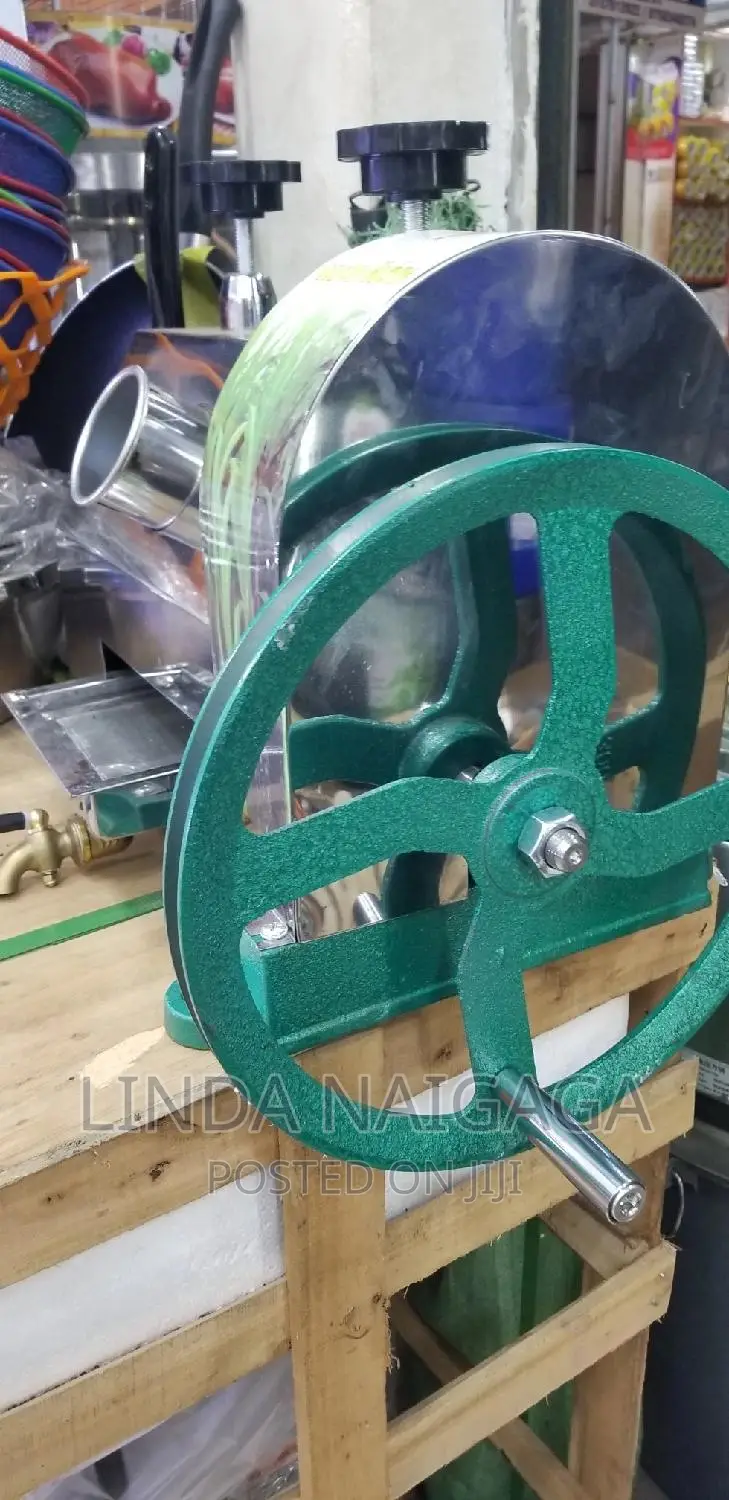 Sugar Cane Juice Making Machine in Central Division Restaurant