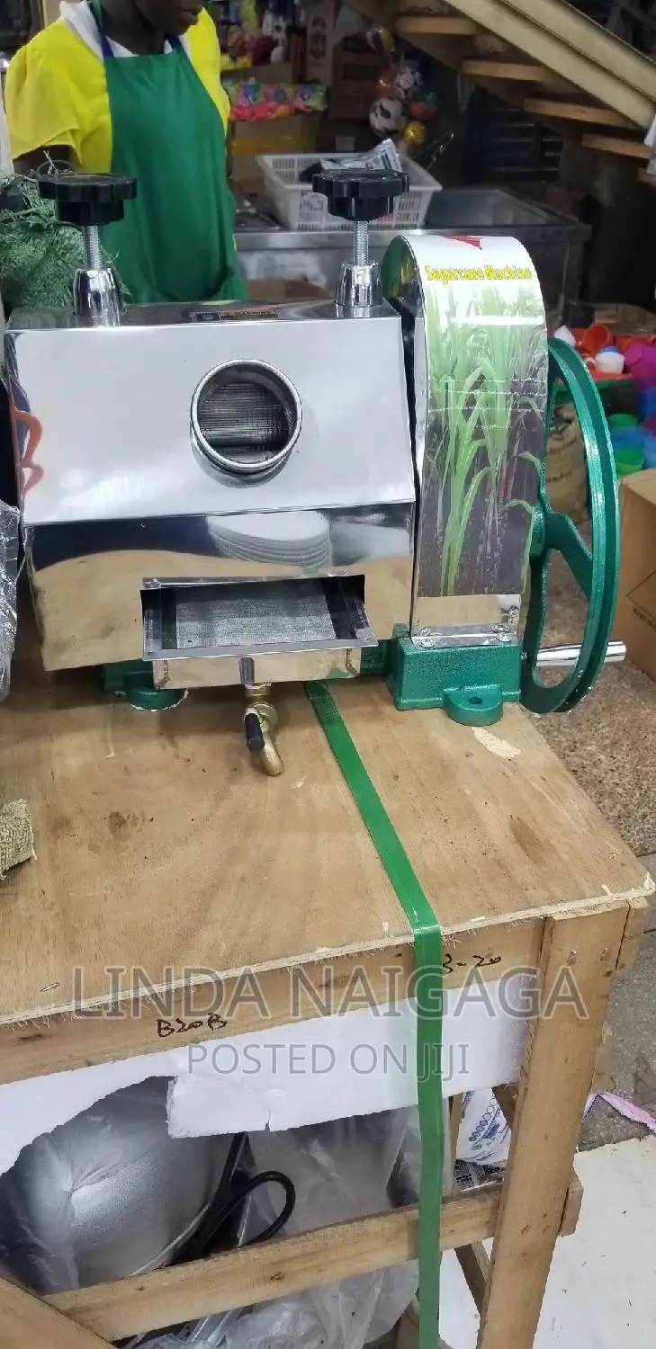 Sugar Cane Juice Making Machine in Central Division Restaurant