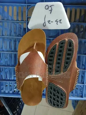 Clark's Men's Original Sandals-Brown