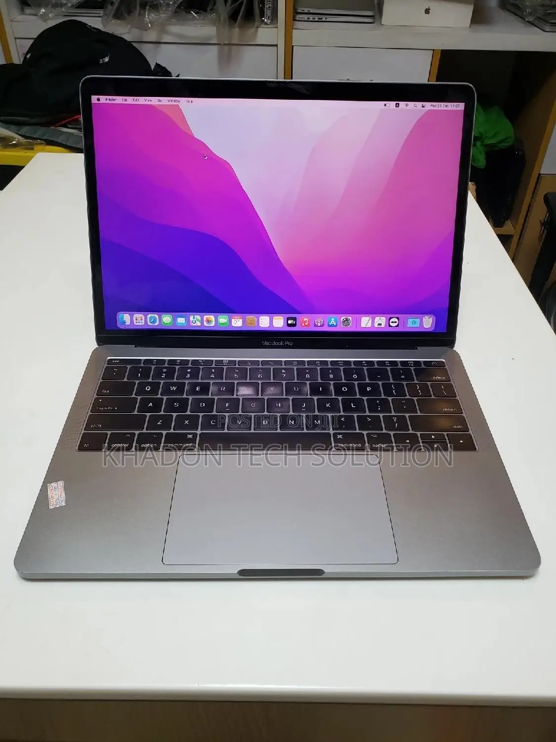 Laptop Apple MacBook Pro 2017 8GB Intel Core I5 SSD 256GB
