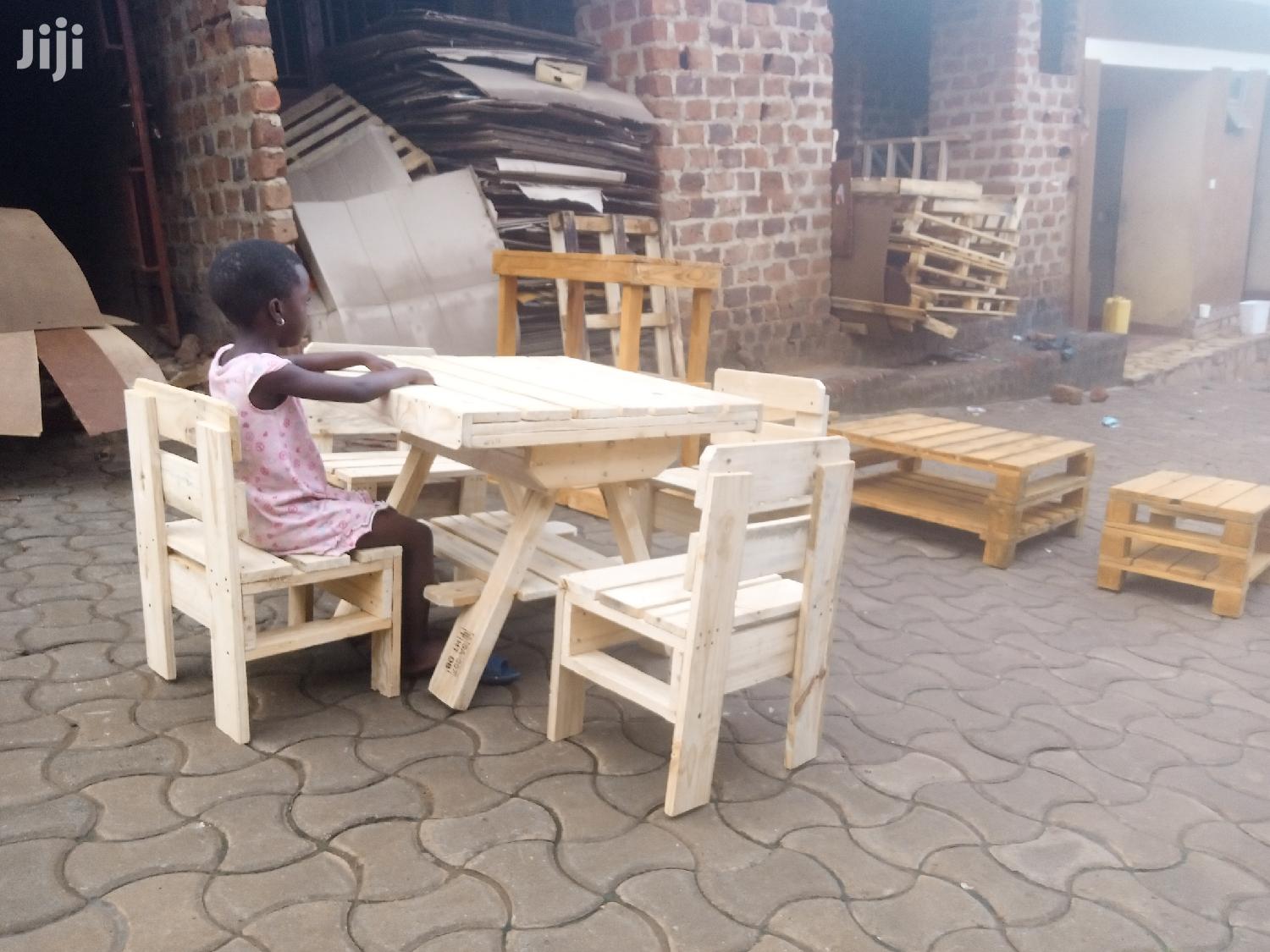 Pallet Desing Decker Kids Bed And Adults ,Kids Table And More