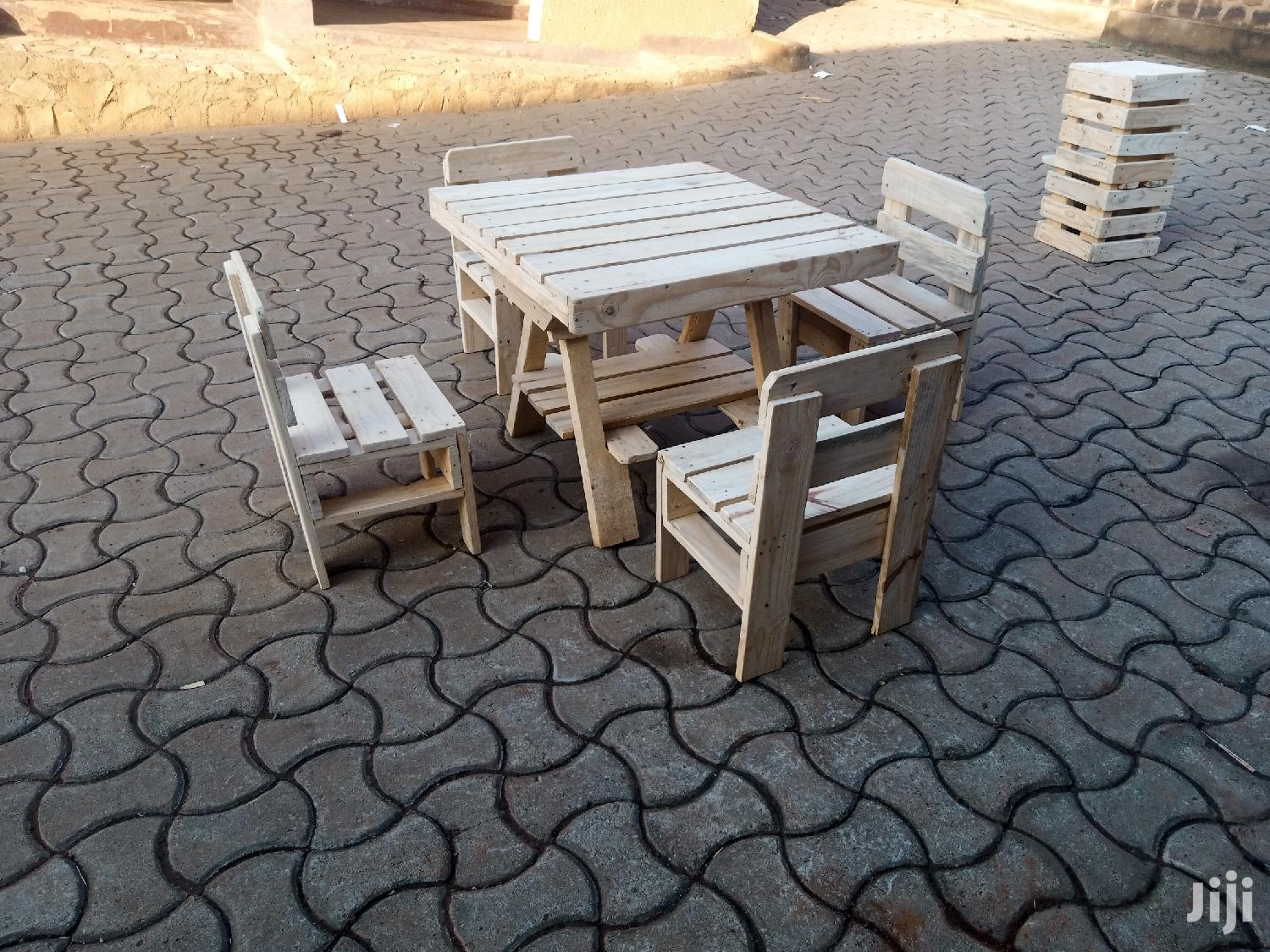 Pallet Desing Decker Kids Bed And Adults ,Kids Table And More