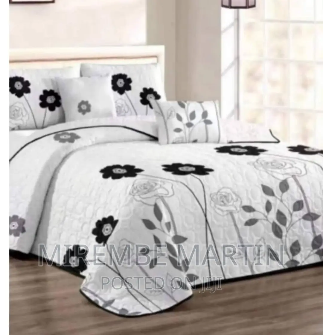 6*6 Duvet Cover With One Bedsheet and Two Pillowcases-