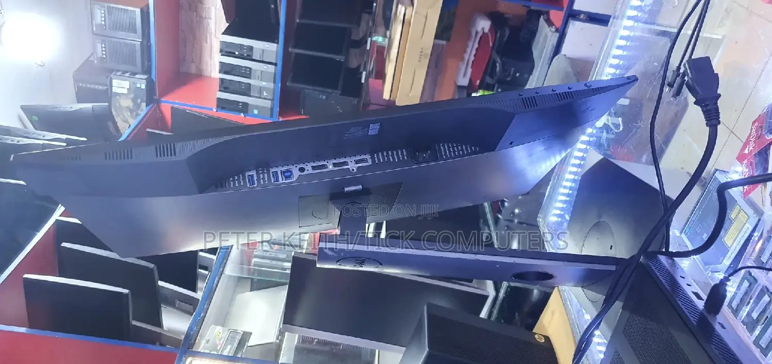 Dell Ips, Ultra Slim Monitor, Tripple Display,Usb 3.0 X4