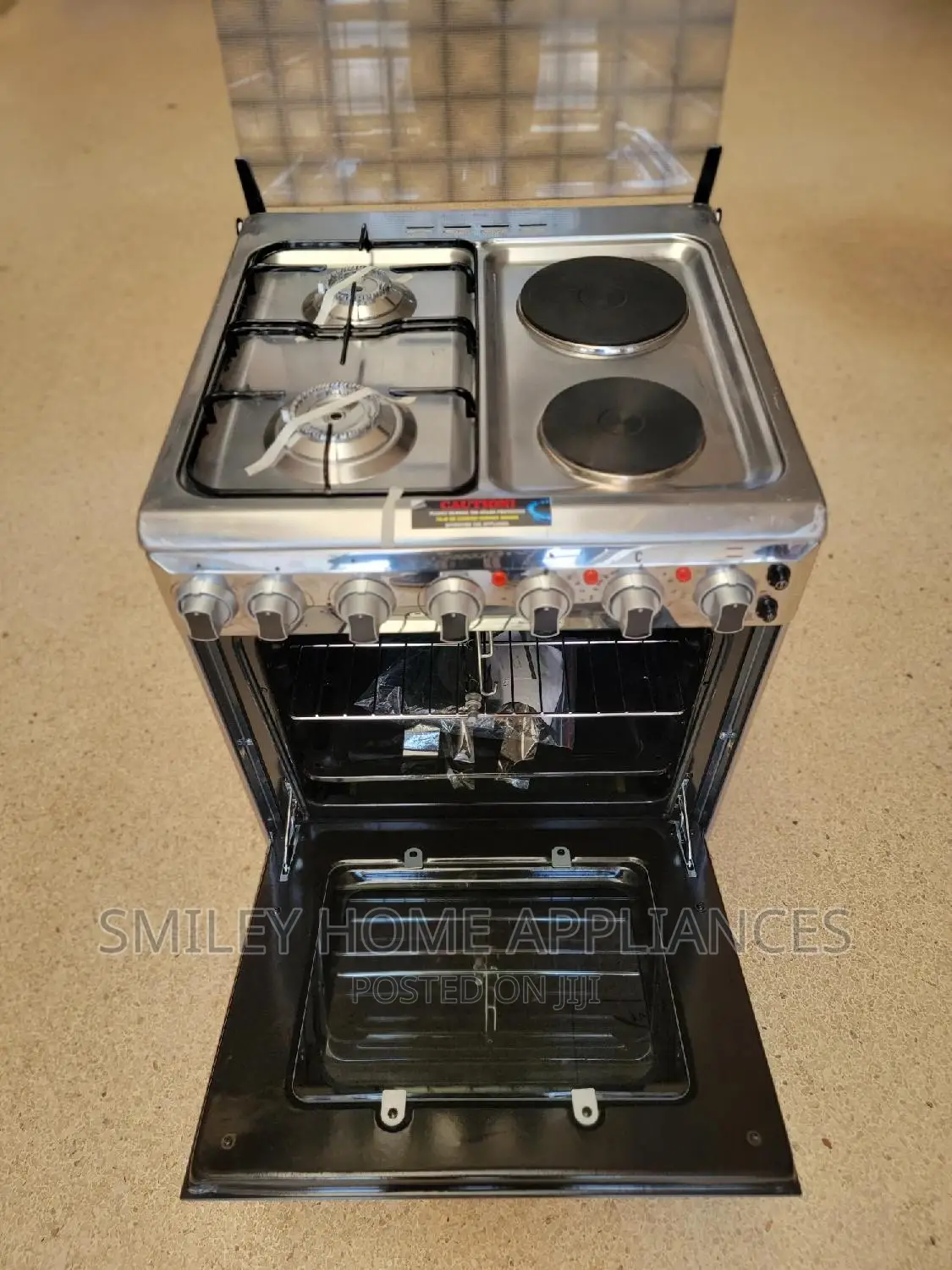 Brandnew Superchef 60cm by 60cm Gas Cooker